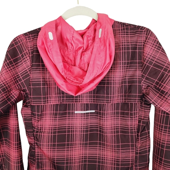 𝅺Nike Phenom Vapor Running Jacket - Picture 7 of 8